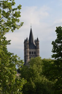 imagen-de-la-ciudad-de-colonia-alemania-desde-lo-alto-con-catedral
